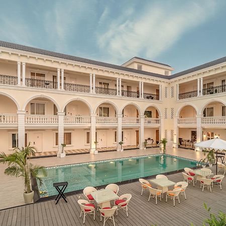 Rudra Imperial Resort Sitapur  Buitenkant foto